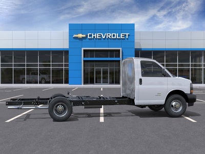 2025 Chevrolet Express Cutaway 4500 2WT