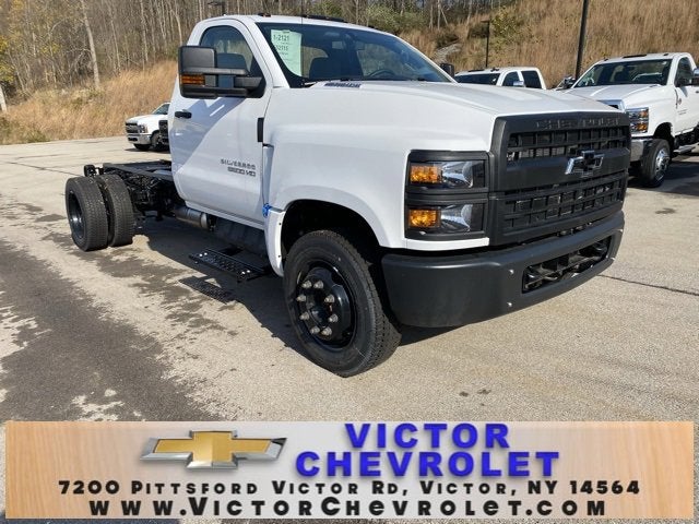 2024 Chevrolet Silverado 5500 HD Work Truck